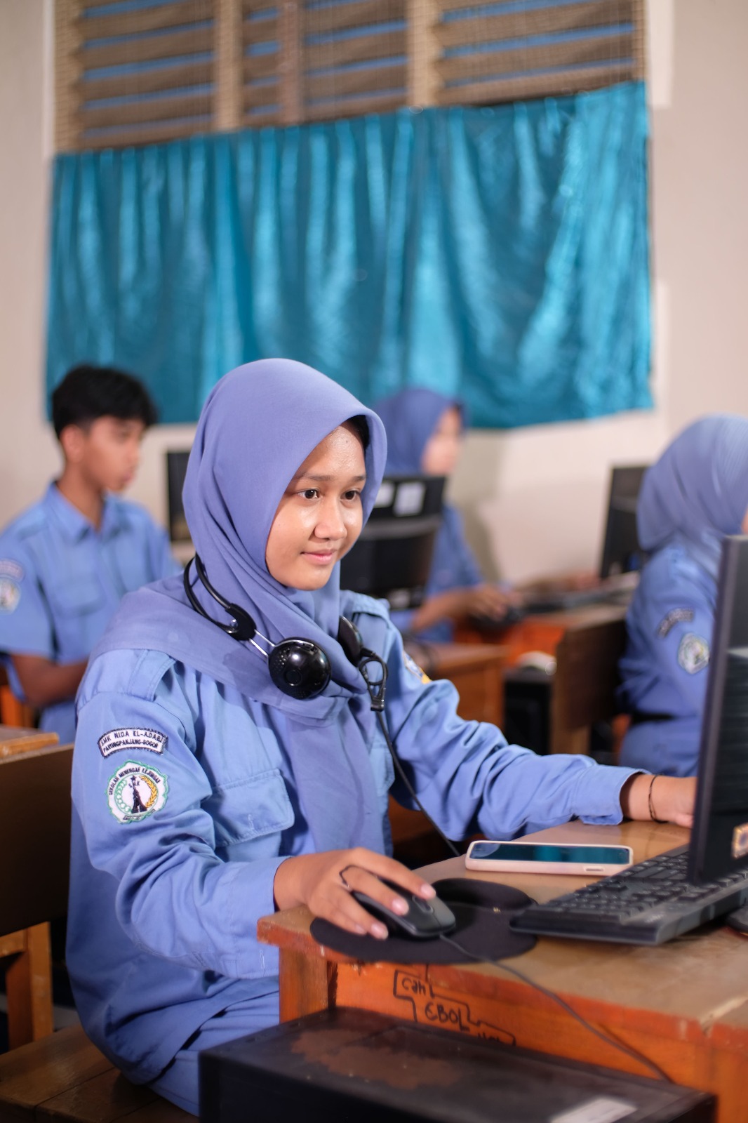 Magang nyata di perusahaan rekanan